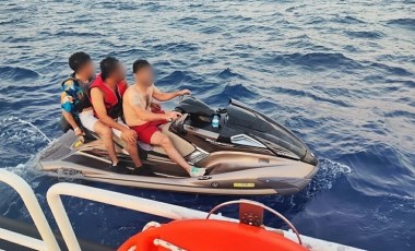 Kaçak göçmenler jet ski üzerinde yakalandı