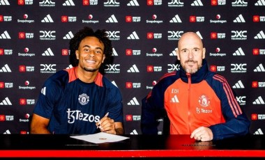 Manchester United, Zirkzee'yi açıkladı