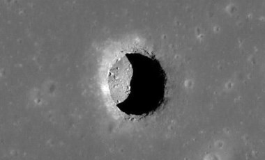 Ay'da astronotların kullanabileceği bir mağara olduğu doğrulandı