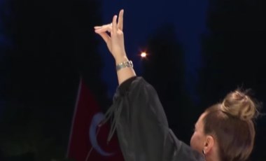 Saray’da ‘15 Temmuz’ anması: Azerin’den ‘bozkurt’lu veda!