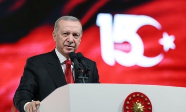 Son Dakika... Erdoğan '15 Temmuz' anmasında konuştu: 'Yurt dışındaki şarlatandan emir alarak pis ellerini vatanımıza uzatan FETÖ'cü alçaklar...'