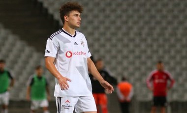 Beşiktaş'ta 2 futbolcu ile yollar ayrıldı!