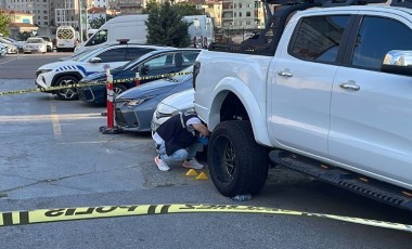 Esenler'de dehşet... Yüksek sesle müzik dinleyenleri uyardı: Kurşunların hedefi oldu