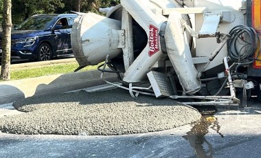 Kartal'da beton mikseri devrildi: 1 yaralı