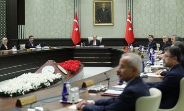 Yeni bakanlarla ilk Kabine Toplantısı bugün: Erdoğan'ın masasında neler var?