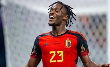 Galatasaray'dan Michy Batshuayi için özel tişört!