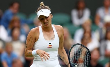 Son şampiyon Vondrousova'dan Wimbledon'a erken veda