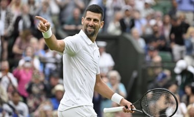 Wimbledon'da Swiatek ve Djokovic, ikinci turda