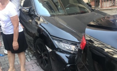 Kağıthane'de kontrolden çıkan otomobilden atladı