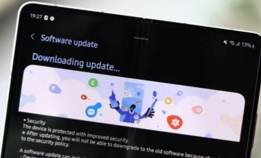 Samsung ağustosta göndereceği güncellemeyi hemen indirilmesini öneriyor