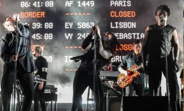 Massive Attack İstanbul'da tarihi bir konsere imza attı