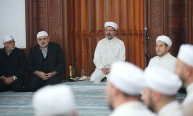 Cübbeleri çıkardılar! Diyanet İşleri, CHP'ye karşı 'Ak Trol'leri kullanmaya başladı!