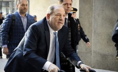 Hapishanede olan ünlü yapımcı Harvey Weinstein hastaneye kaldırıldı