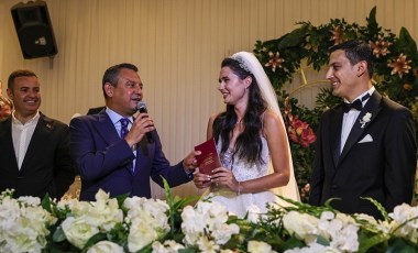 Özgür Özel, nikah şahitliği yaptı: Gençlik Kolları Genel Başkanı Killik'in düğününe katıldı