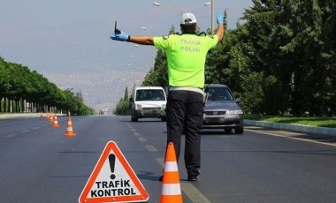 Bakan Ali Yerlikaya duyurdu... Trafik denetimi: Yüzbinlerce sürücüye işlem yapıldı