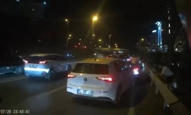 E-5'te trafikte tartıştığı motosikletliyi ezmeye çalıştı