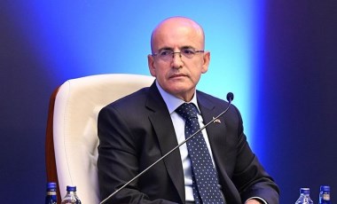 Mehmet Şimşek vergi paketini böyle savundu: 'Bu yasa vatandaşlarımıza yük getirmiyor'