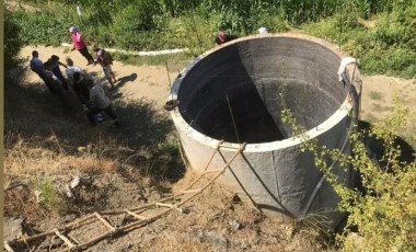 Serinlemek için girdiği su kuyusunda boğuldu