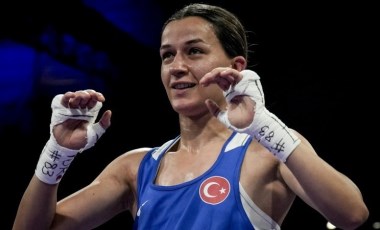 Milli boksör Hatice Akbaş Paris 2024'te çeyrek finalde!