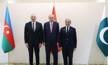 Erdoğan, Aliyev ve Pakistan Başbakanı Şerif ile üçlü toplantı yaptı