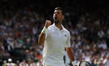 Wimbledon'da Swiatek ve Djokovic, üçüncü tura yükseldi