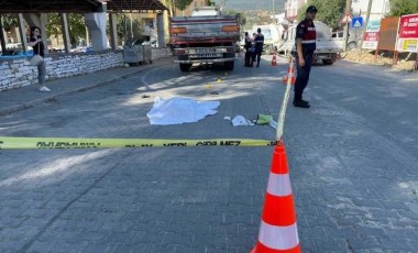 Muğla'da işine giden kadın TIR'ın altında kalarak hayatını kaybetti