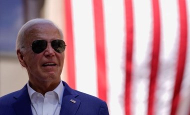 Biden, partisini ikna etmeye çalışıyor