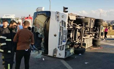 Tekirdağ’da hafif ticari araç, servis midibüsüne çarptı: 11 yaralı