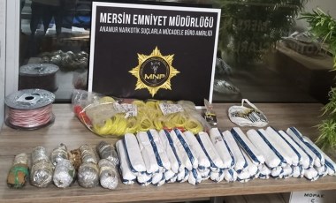 Mersin’de 19 kilo dinamit ve uyuşturucu ele geçirildi