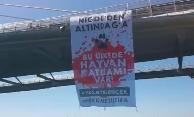 Haliç’te 'katliam yasası'na karşı pankartlı protesto