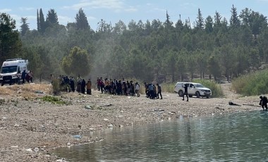 Şanlıurfa'da baraj gölüne giren 2 kişi boğuldu