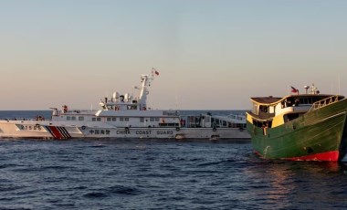 Güney Çin Denizi'nde tansiyon yükseliyor: 2 gemi hasar gördü