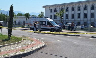 Emniyet'in otoparkında hareketli dakikalar: Polislere saldırmaya çalıştı, bacağından vuruldu!