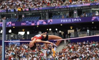 Tarihimizde 2.kez... Buse Savaşkan, Paris 2024'te finale yükseldi