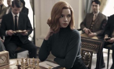 'The Queen's Gambit' yıldızından yeni Netflix dizisi geliyor! Satranç oyunculuğundan katil rolüne...