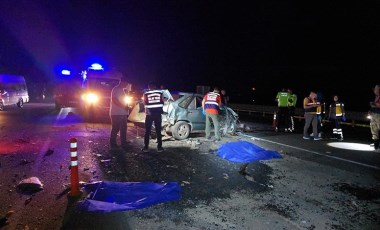 Gaziantep’te otomobil tankere çarptı: 1 ölü,1 yaralı