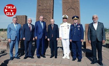 Gündem olan fotoğrafı emekli komutanlar değerlendirdi: 'Kabul edilemez'