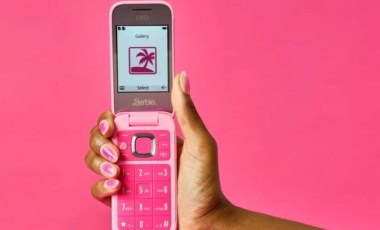 Barbie gençlerin telefon bağımlılığına çare olabilir mi?