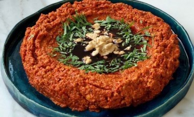 Kahvaltılara çok yakışan enfes sos: Muhammara tarifi...