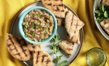 Yunan mutfağının enfes salatası: Melitzanosalata tarifi