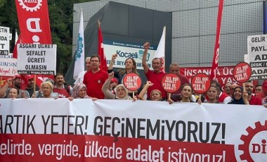 DİSK'ten ‘Geçinemiyoruz’ eylemi... ‘Kıdeme uzanan eller kırılır, ölmek var dönmek yok!’