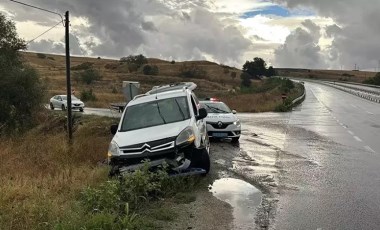 Polisten kaçarken kaza yaptılar! Edirne'de araçta 3 göçmen yakalandı