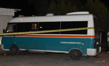 İzmir'de bir minibüs şoförü silahla vurulmuş halde ölü bulundu