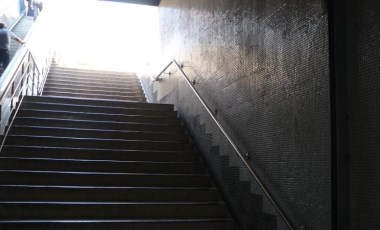 Metroda kadın cinayeti: Boşanma aşamasındaki eşini tabancayla vurdu