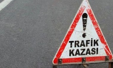 Antalya'da otomobilin su tankerine çarptığı kazada 3 kişi öldü, 2 kişi yaralandı