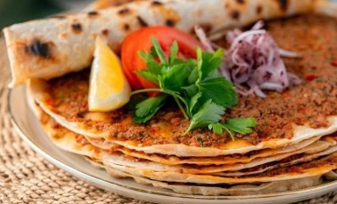 MasterChef lahmacun nasıl yapılır? Çıtır çıtır enfes lahmacun tarifi...