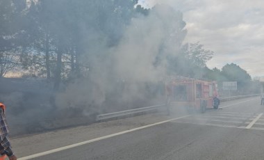 Ot yangını çıktı... TEM bir süre trafiğe kapatıldı!