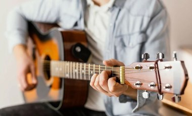 Anayasa Mahkemesi'nin 'gitar' kararı Resmi Gazete'de yayımlandı