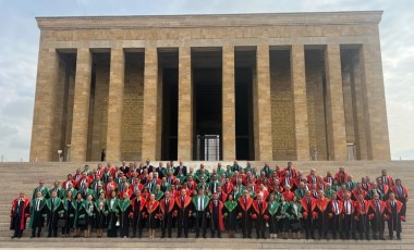 Adli yıl başlıyor: Yargıtay üyeleri Anıtkabir’i ziyaret etti