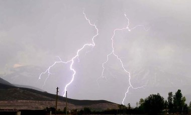 Şırnak’ta köyde yıldırım düştü: 2 kişi hayatını kaybetti